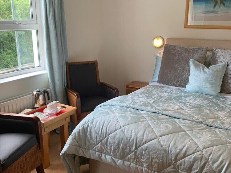 اتاق لوکس, Brooke Lodge Guesthouse