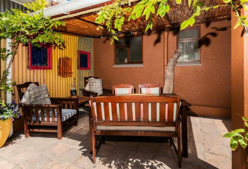 آپارتمان 1 خوابه, Brown Jug Guest House