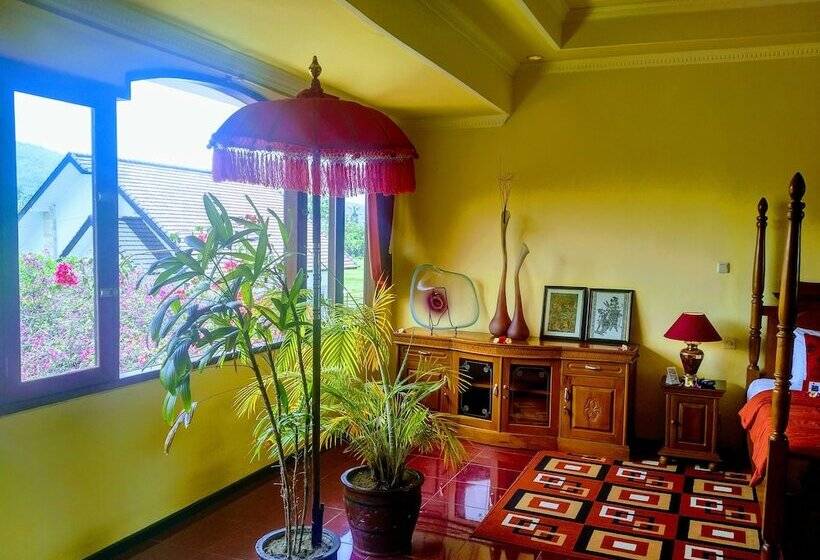 سوئیت پرزیدنت, Bali Paradise Hotel Boutique Resort