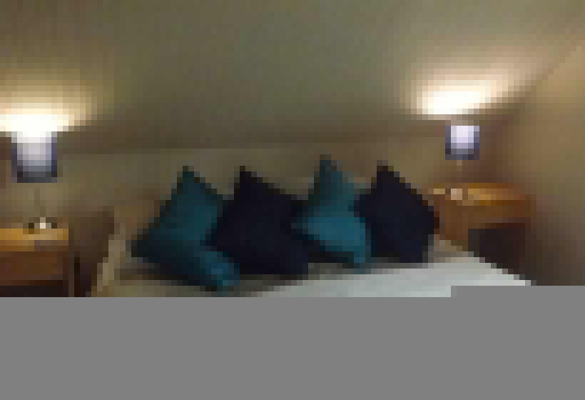 חדר דלוקס, Cedar House B&b