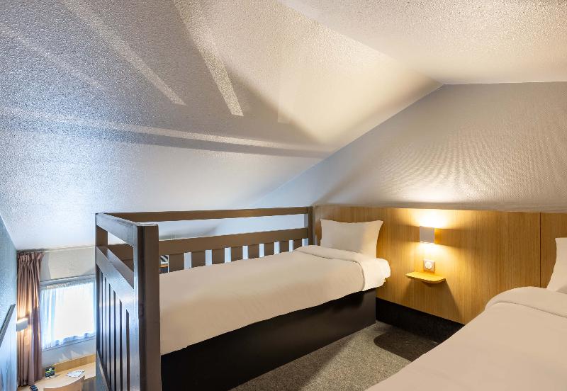 اتاق استاندارد چهار تخته, B&b Hotel Chartres Le Forum