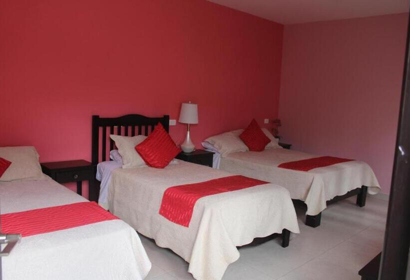 اتاق استاندارد سه نفره, Boutique La Orquidea