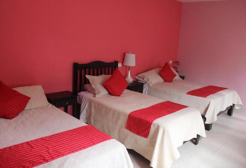 اتاق استاندارد سه نفره, Boutique La Orquidea