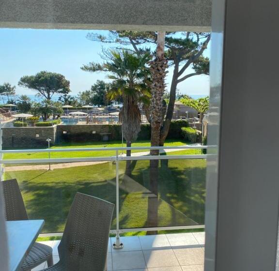 Upper Triple Room Sea View, La Lagune