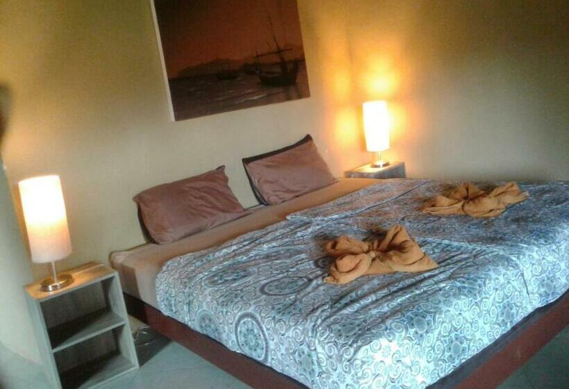 اتاق استاندارد چهار تخته, Relax Eco Life Center   Khao Lak