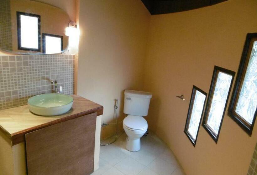 اتاق استاندارد با چشم‌انداز استخر, Relax Eco Life Center   Khao Lak