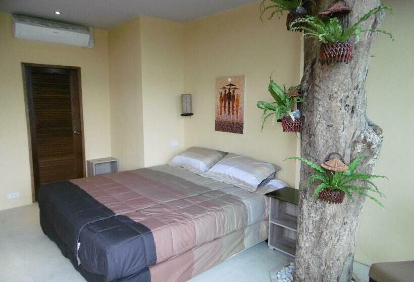 اتاق استاندارد با چشم‌انداز استخر, Relax Eco Life Center   Khao Lak