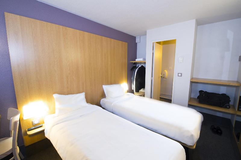 اتاق استاندارد, Kyriad Direct Poitiers  Gare Du Futuroscope