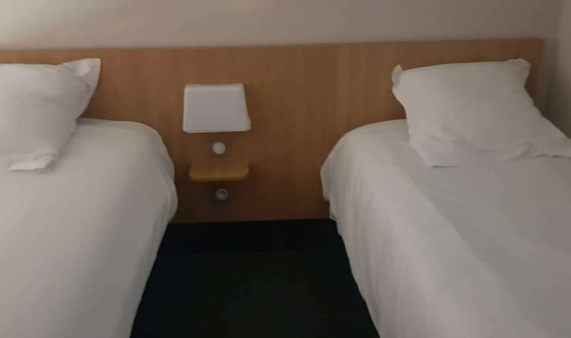 اتاق استاندارد, Kyriad Direct Poitiers  Gare Du Futuroscope