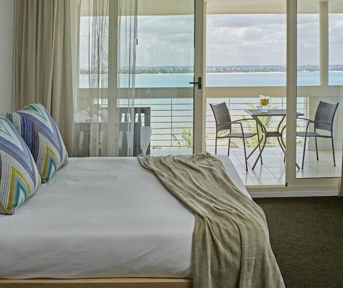 Executive Room Sea View, Slipway