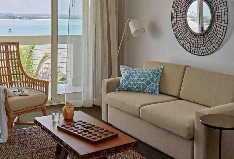 Executive Suite Sea View, Slipway