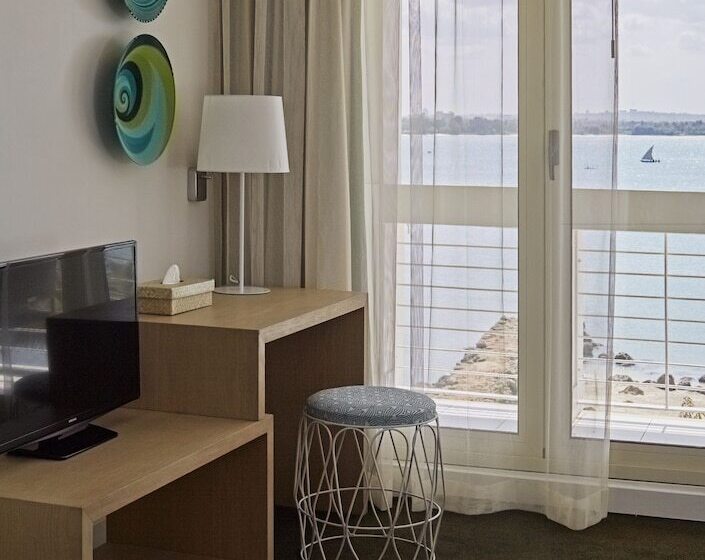 Executive Room Sea View, Slipway