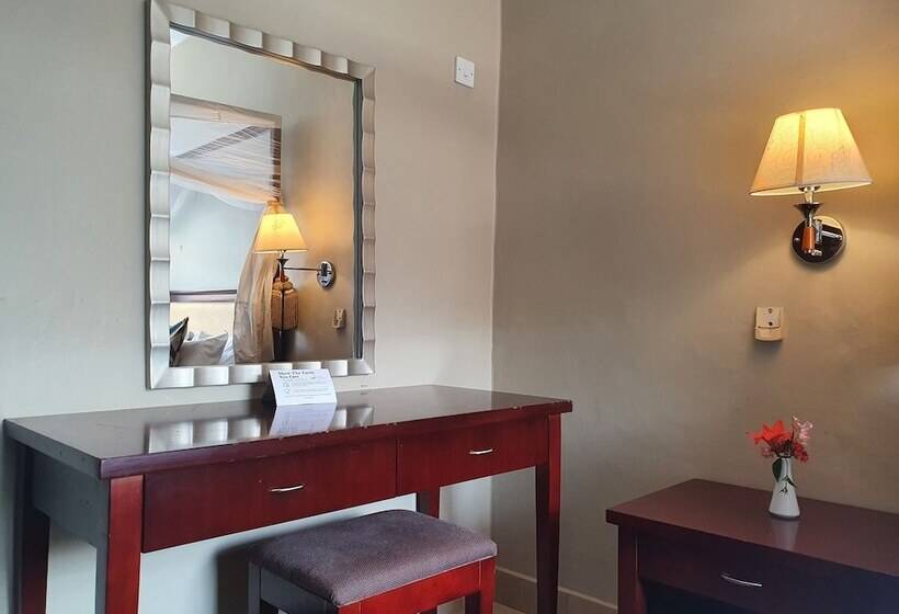 سوییت, Serendib Suites And Conference Center