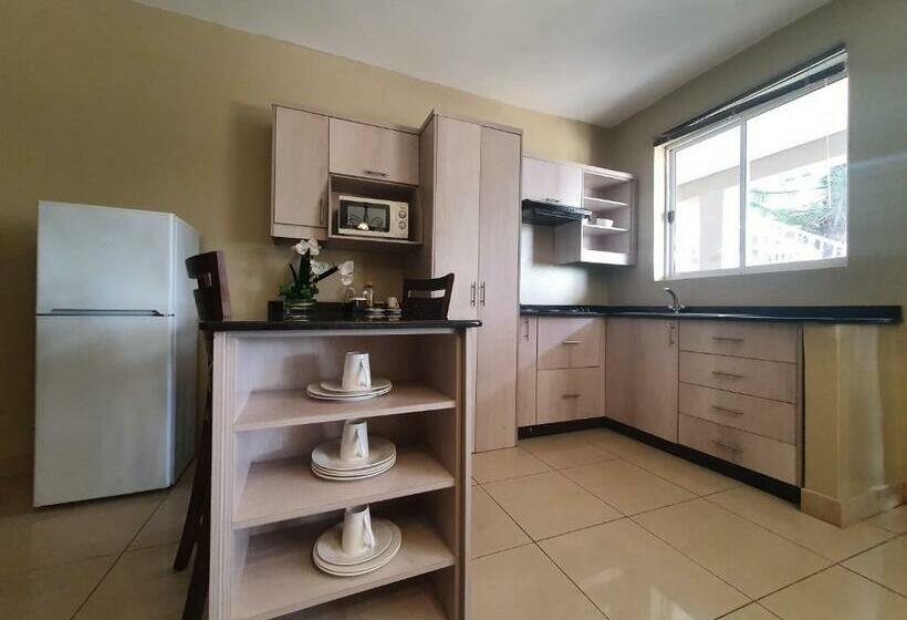 سوییت, Serendib Suites And Conference Center