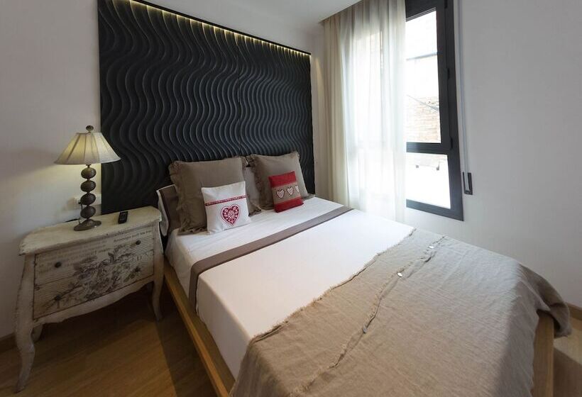 آپارتمان سوپریور 2 خوابه, Apartments Hostemplo Suites