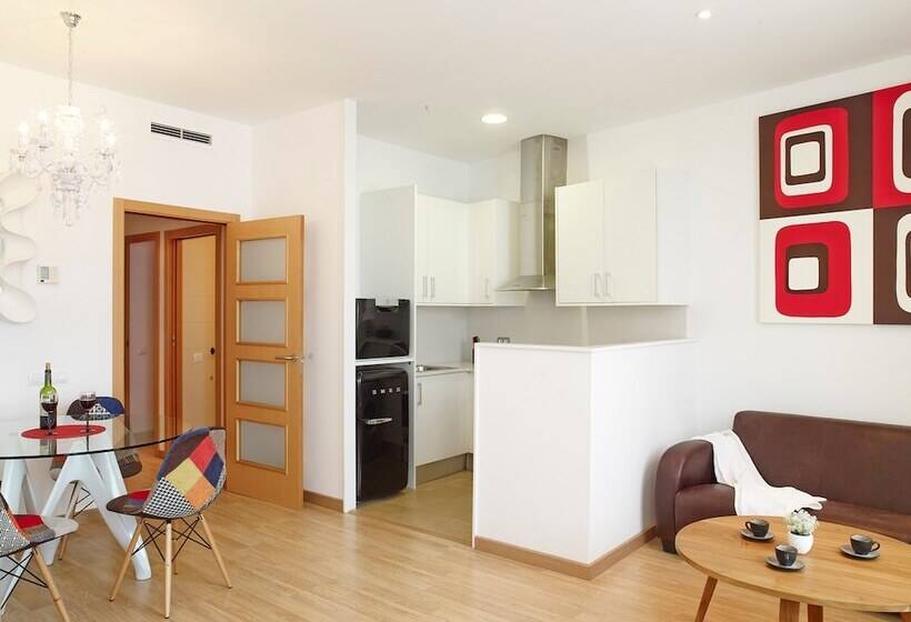 آپارتمان سوپریور 2 خوابه, Apartments Hostemplo Suites