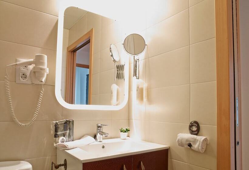 آپارتمان سوپریور 2 خوابه, Apartments Hostemplo Suites
