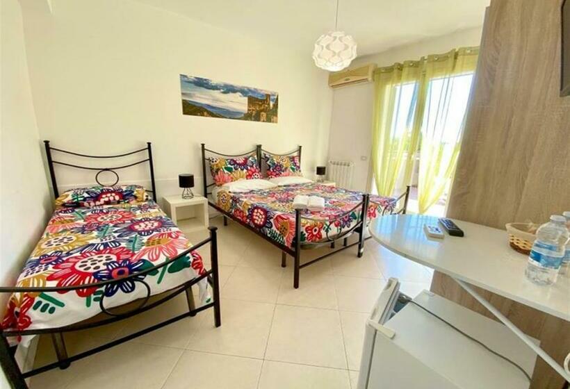 اتاق استاندارد سه نفره, New Naxos Village