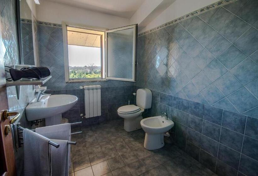 اتاق استاندارد چهار تخته, New Naxos Village