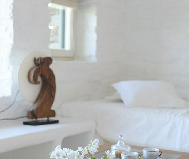 Deluxe Suite Sea View, Aigis Suites
