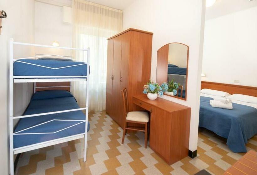 اتاق استاندارد چهار تخته, B&b Italia