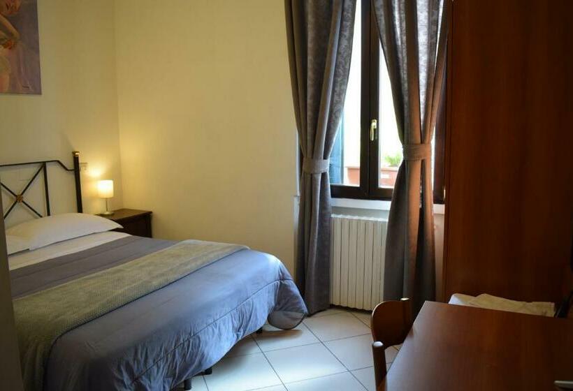 Standard Single Room, Dalmazia