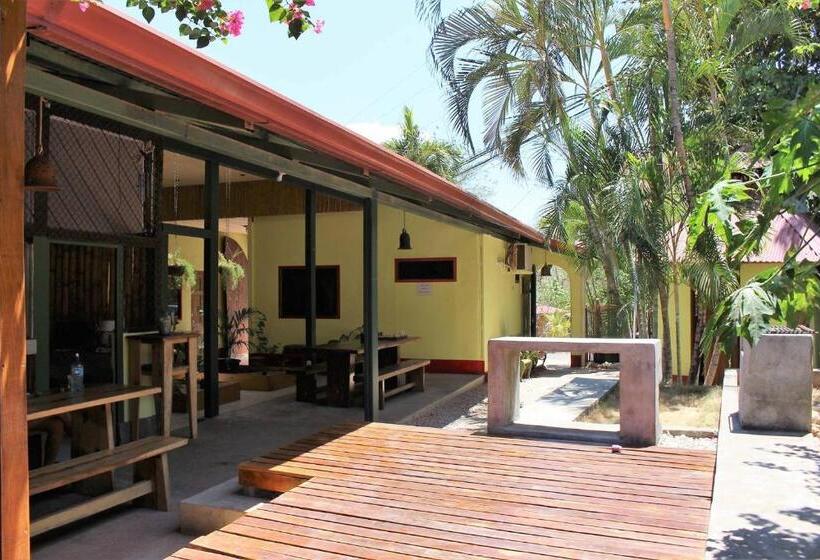 اتاق استاندارد, Indra Inn