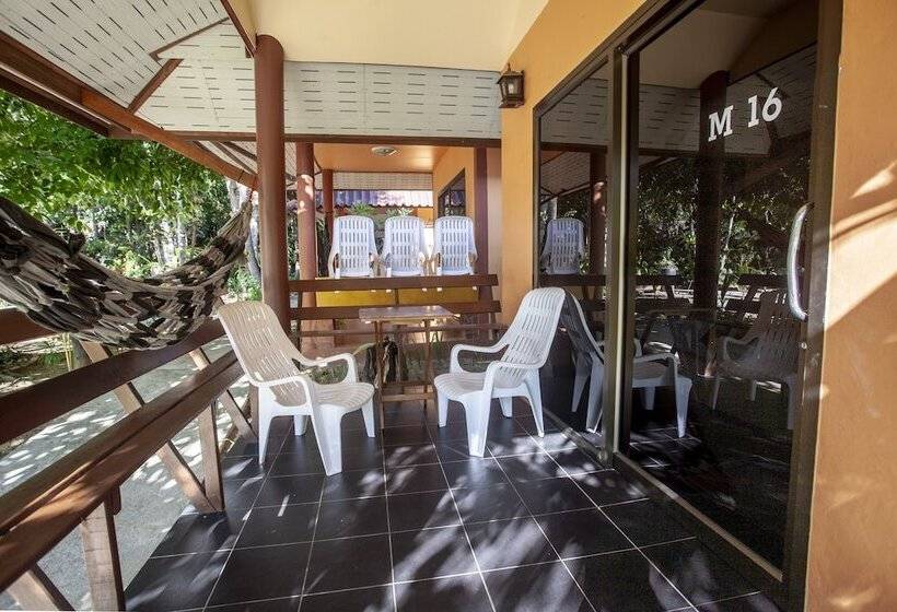 بانگلوی استاندارد, Lanta Pearl Beach Resort