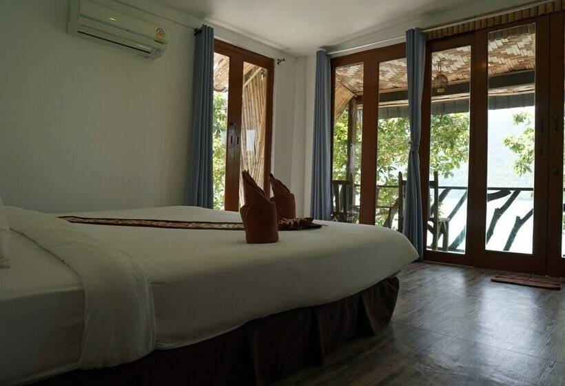 اتاق سوپریور با چشم‌انداز دریا, Phi Phi Cozy Seafront Resort