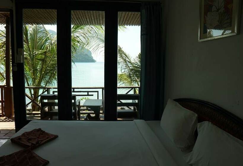 Superior Room Sea View, Phi Phi Cozy Seafront Resort