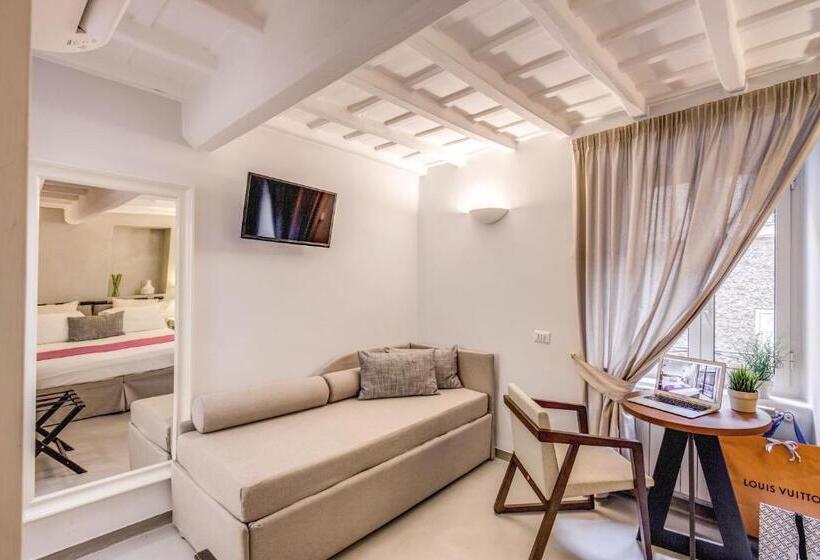 اتاق لوکس, The Spanish Suite Piazza Di Spagna