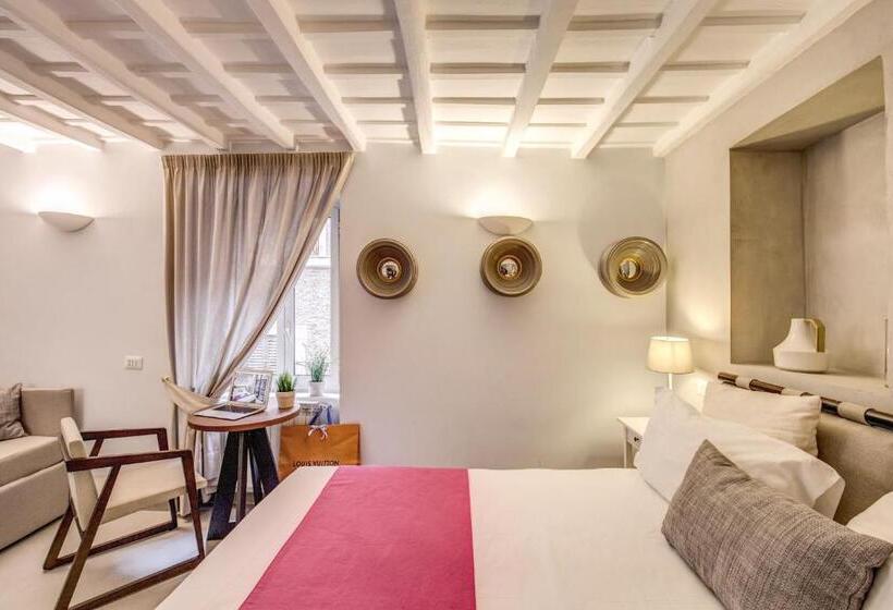 اتاق لوکس, The Spanish Suite Piazza Di Spagna