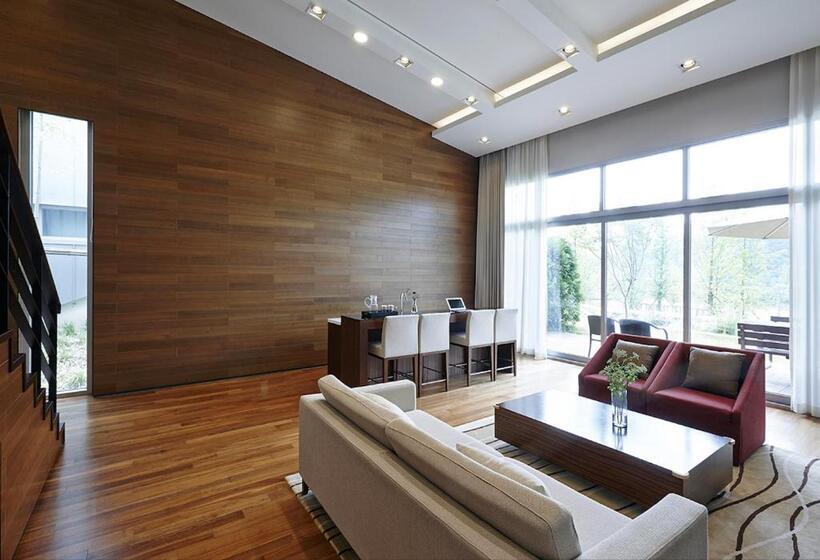 ویلای 1 خوابه, The Suites Hotel Namwon