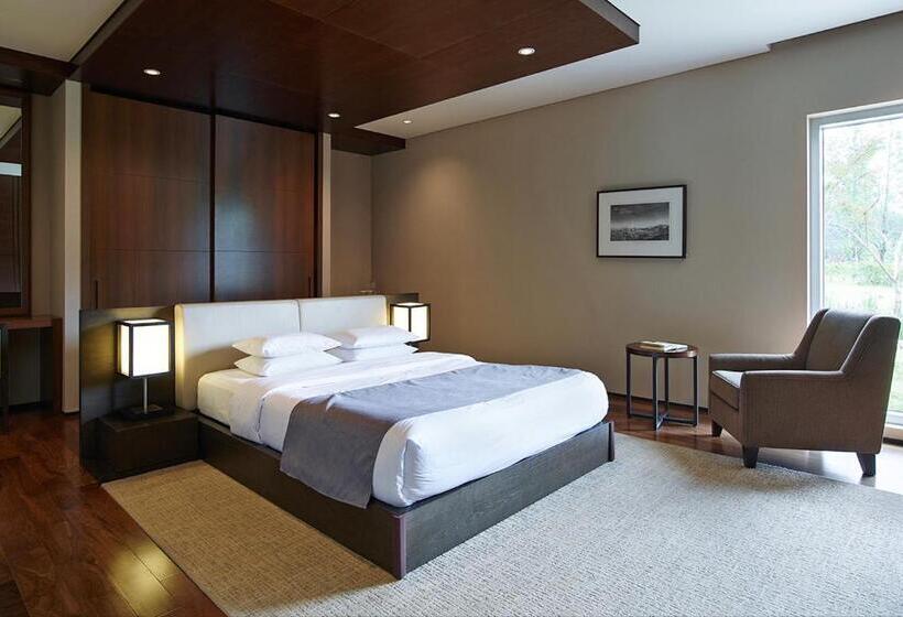 ویلای 1 خوابه, The Suites Hotel Namwon