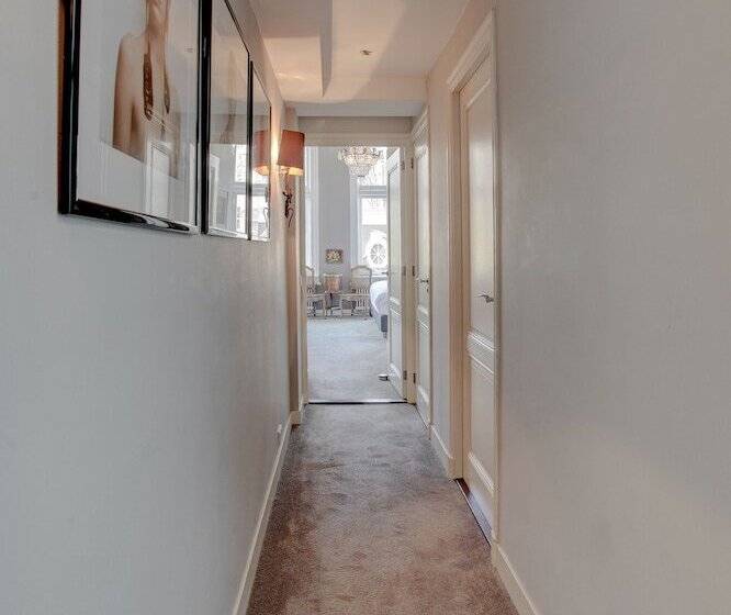 سوئیت ریاست جمهوری 2 خوابه, Keizersgracht Residence
