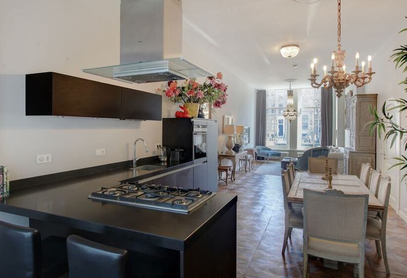 سوئیت ریاست جمهوری 2 خوابه, Keizersgracht Residence