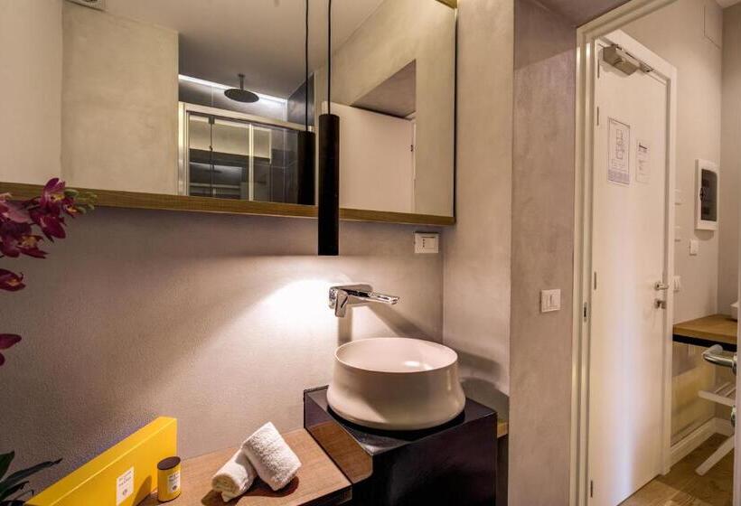 اتاق اکونومی, The Spanish Suite Campo De  Fiori
