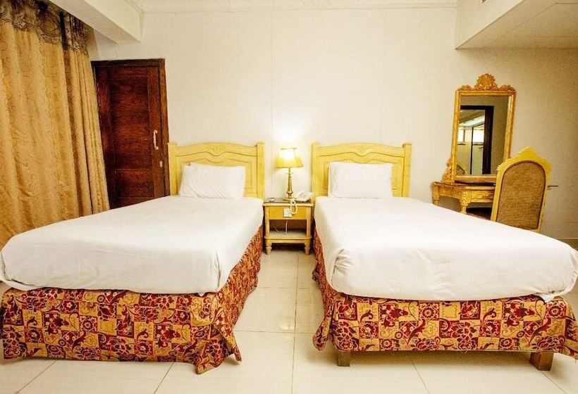 اتاق لوکس, Grand Star Hotel Multan