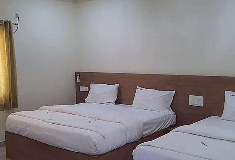 اتاق لوکس, Fabhotel Karthikeya Residency   Tirupati Bus Stand   900m