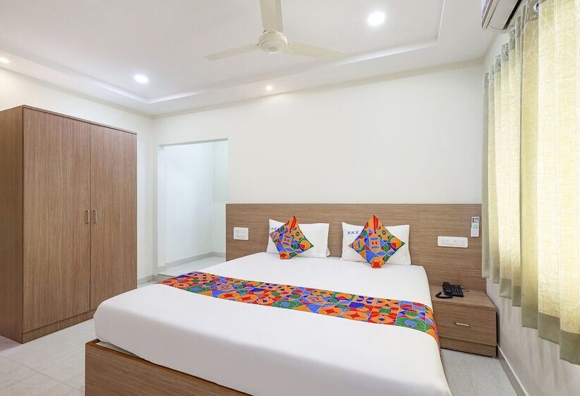 اتاق لوکس, Fabhotel Karthikeya Residency   Tirupati Bus Stand   900m