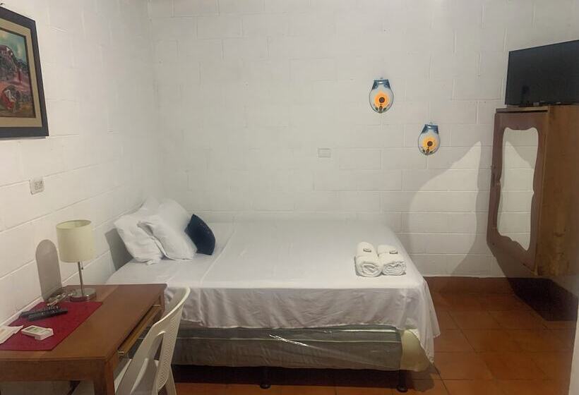 اتاق استاندارد, Hostal Raices De Mi Pueblo