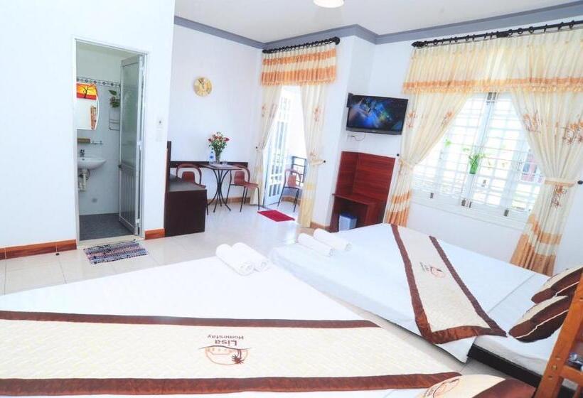 اتاق خانوادگی, Lisa Homestay