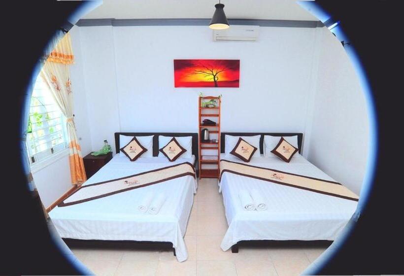 اتاق خانوادگی, Lisa Homestay