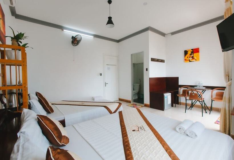 اتاق خانوادگی, Lisa Homestay