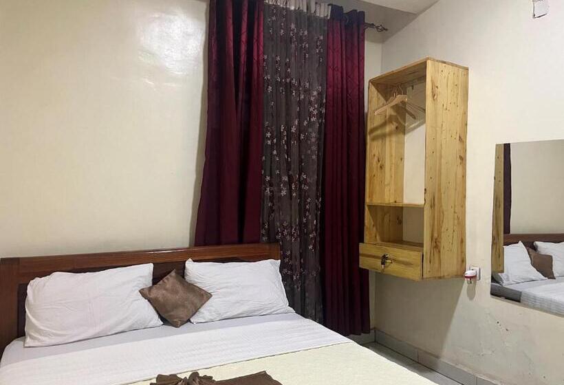 اتاق لوکس با تخت بزرگ, Skylight Motel Kigali Rwanda