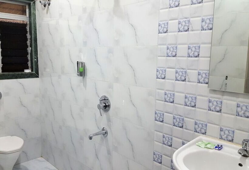اتاق لوکس, Dragonfly Apartments Emerald