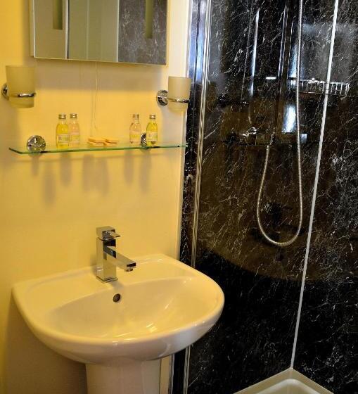 اتاق استاندارد با تخت بزرگ, Crown