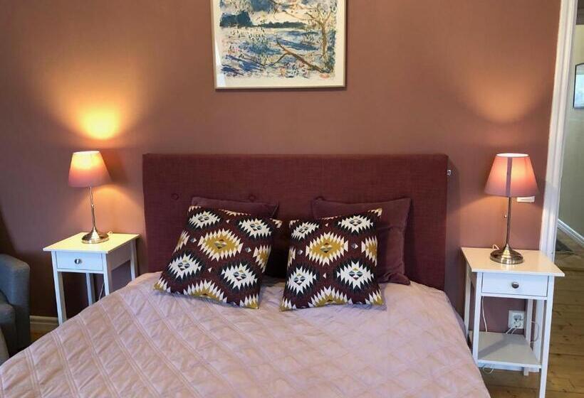 اتاق استاندارد چهار تخته, Brunsbo G:a Biskopsgård Hotell & Konferens