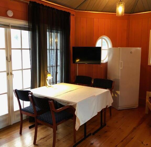 اتاق خانوادگی با سرویس بهداشتی مشترک, Brunsbo G:a Biskopsgård Hotell & Konferens