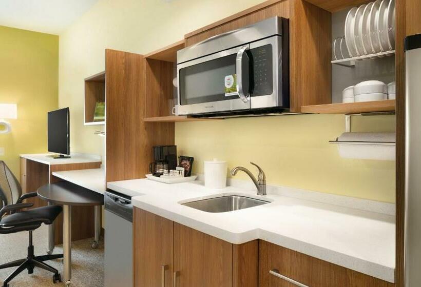 سوئیت برای معلولان, Home2 Suites By Hilton Charlotte Airport